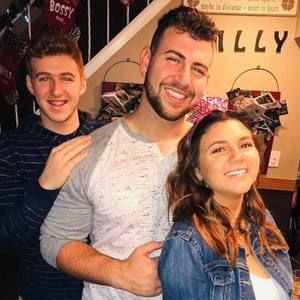 Meet your Posher, Nick